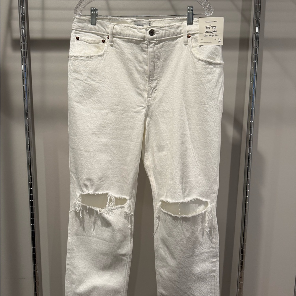 Abercrombie Ultra High Rise The 90s Straight Jean - NWT - size 16S (33)